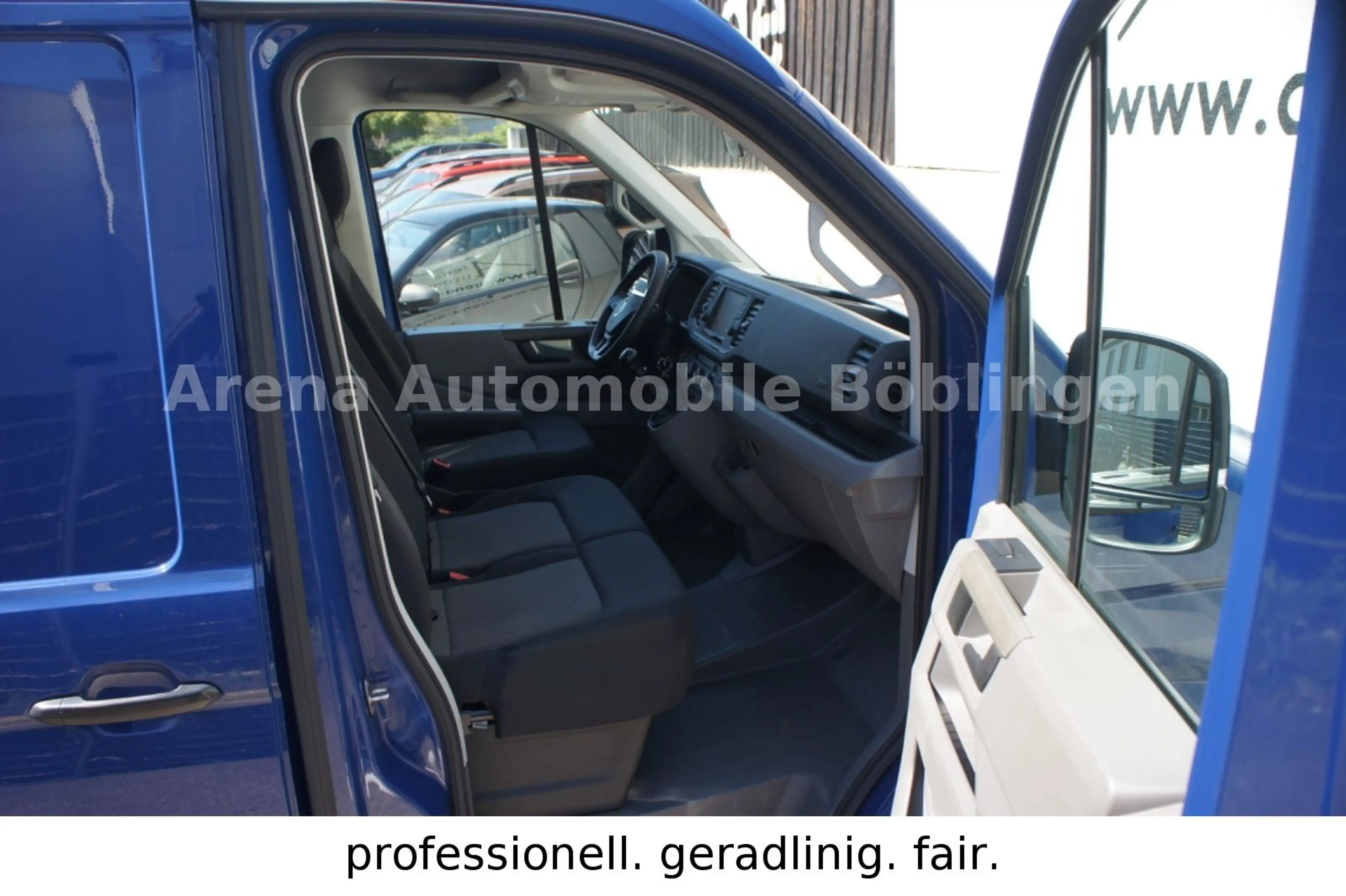 Volkswagen Crafter 2.0 TDI Kasten 35 mittellang*KLIMA*AHK* — photo 9