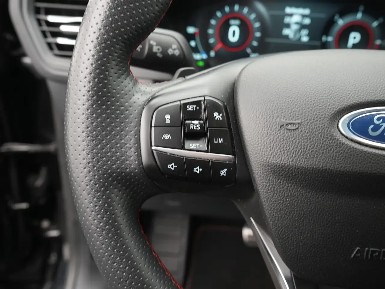 2020 Ford Kuga ST-Line,LED,HUD,AHK,ACC,PANO,TOTW,WINTER, photograph 11