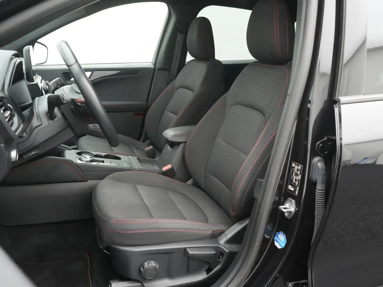 2020 Ford Kuga ST-Line,LED,HUD,AHK,ACC,PANO,TOTW,WINTER, photograph 6