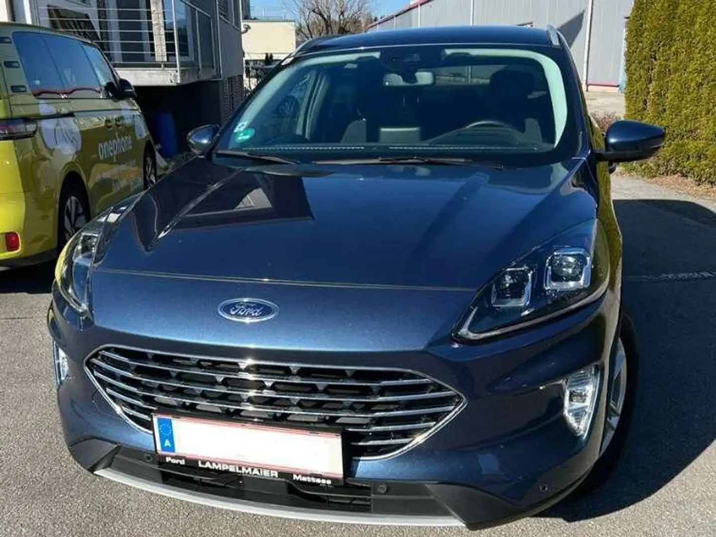 Ford Kuga 2,5 Duratec PHEV Titanium Aut. SUV Blau - 2