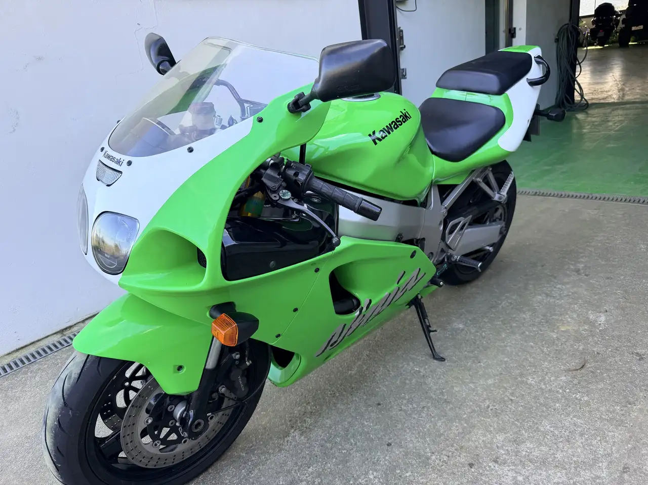 Kawasaki ZX 750