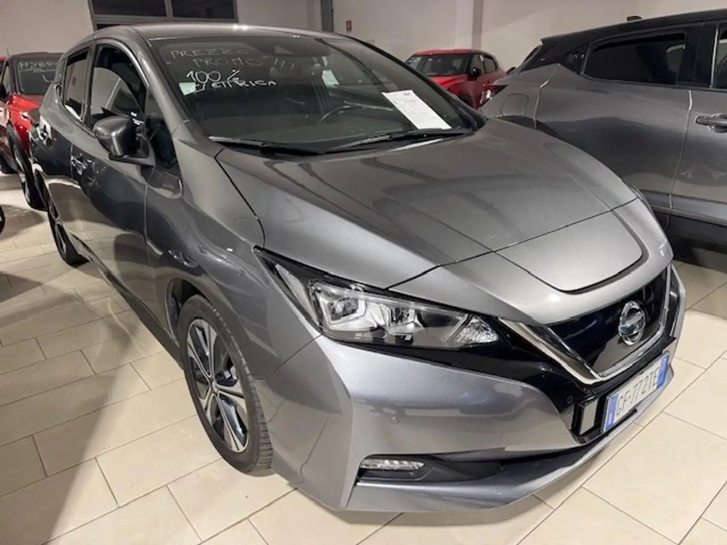 Nissan Leaf N-Connecta 40kWh 150cv Batteria Certificata Gris - 2