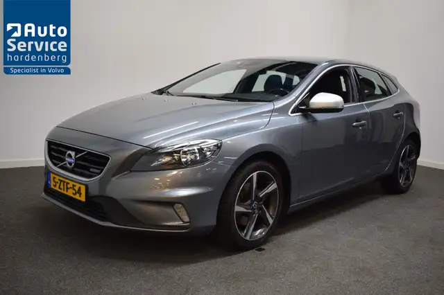 Volvo V40 T3 150pk R-Design Trekhaak 1300kg/ Airco ECC/ Navi