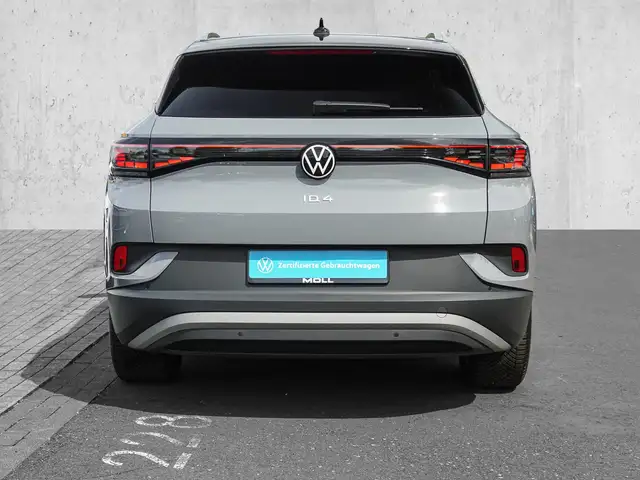 Volkswagen ID.4 view 6