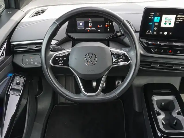 Volkswagen ID.4 view 11