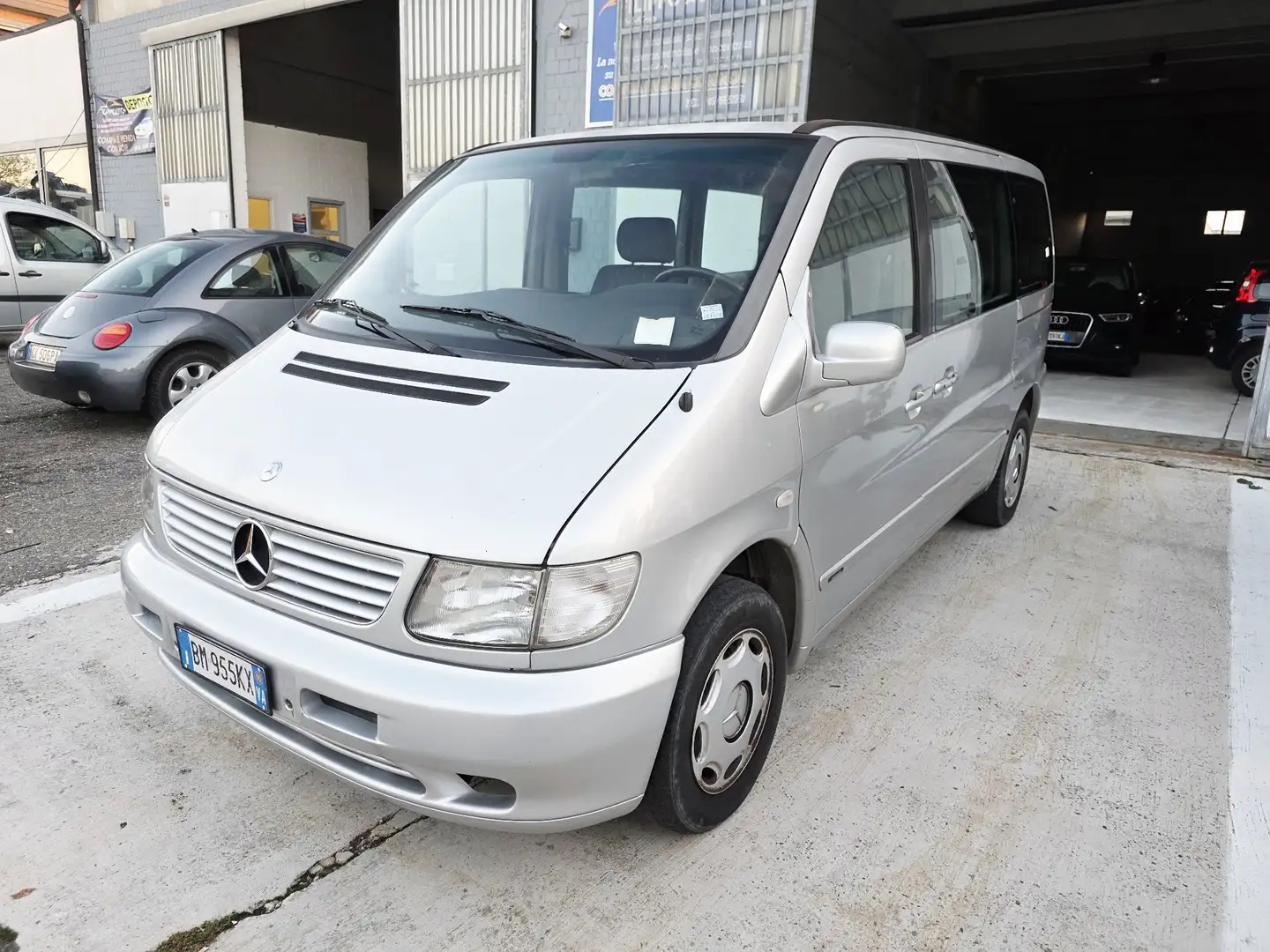 Mercedes-Benz V 220 ambiente 9 posti, ottimo da camperizzare - 2