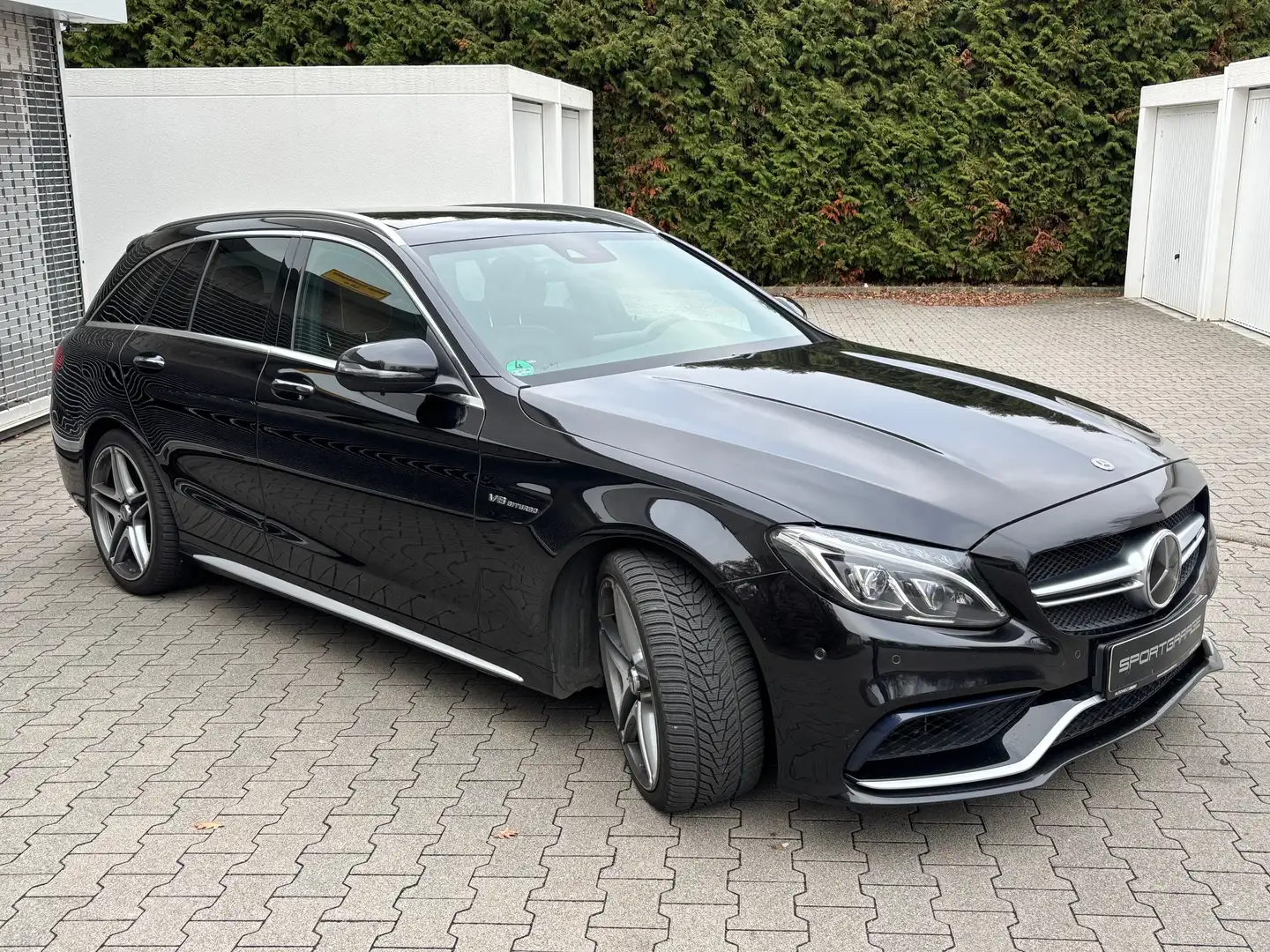 Mercedes-Benz C 63 AMG S T designo carbon LED Pano Burmester Sp-Abgas Schwarz - 2