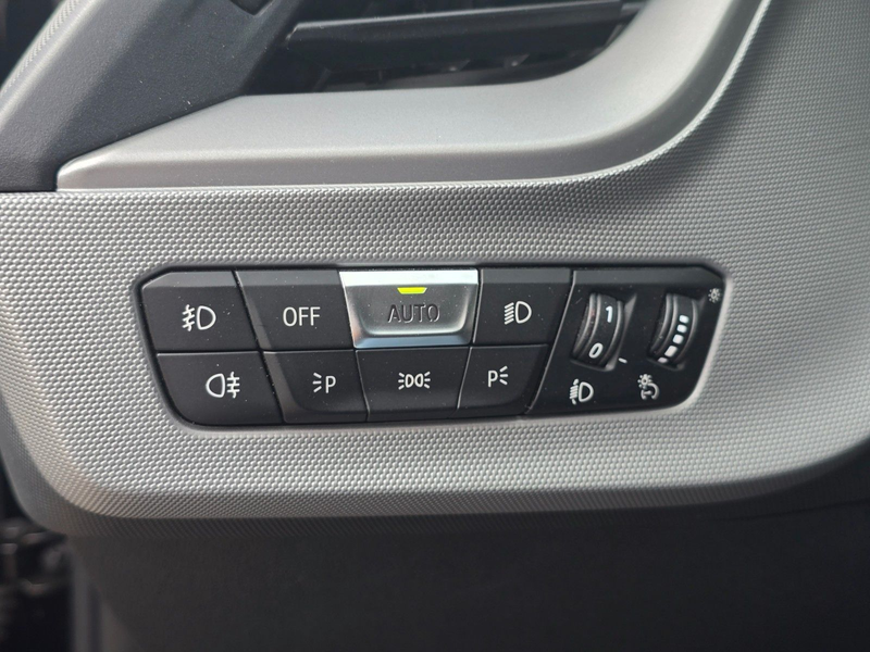 BMW 118 i Advant.*Automatik*RFK*SHZ*CarPlay*Scheckhef — photo 14