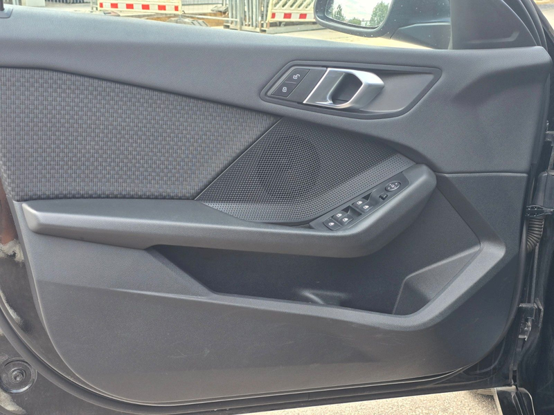 BMW 118 i Advant.*Automatik*RFK*SHZ*CarPlay*Scheckhef — photo 8