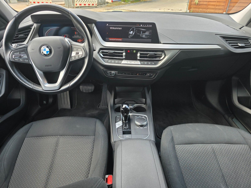 BMW 118 i Advant.*Automatik*RFK*SHZ*CarPlay*Scheckhef — photo 12