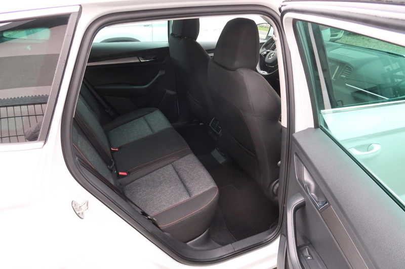 Skoda Karoq Clever 1.5 TSI|DSG|LED|VIRTUAL|1.HAND|GARA — photo 14