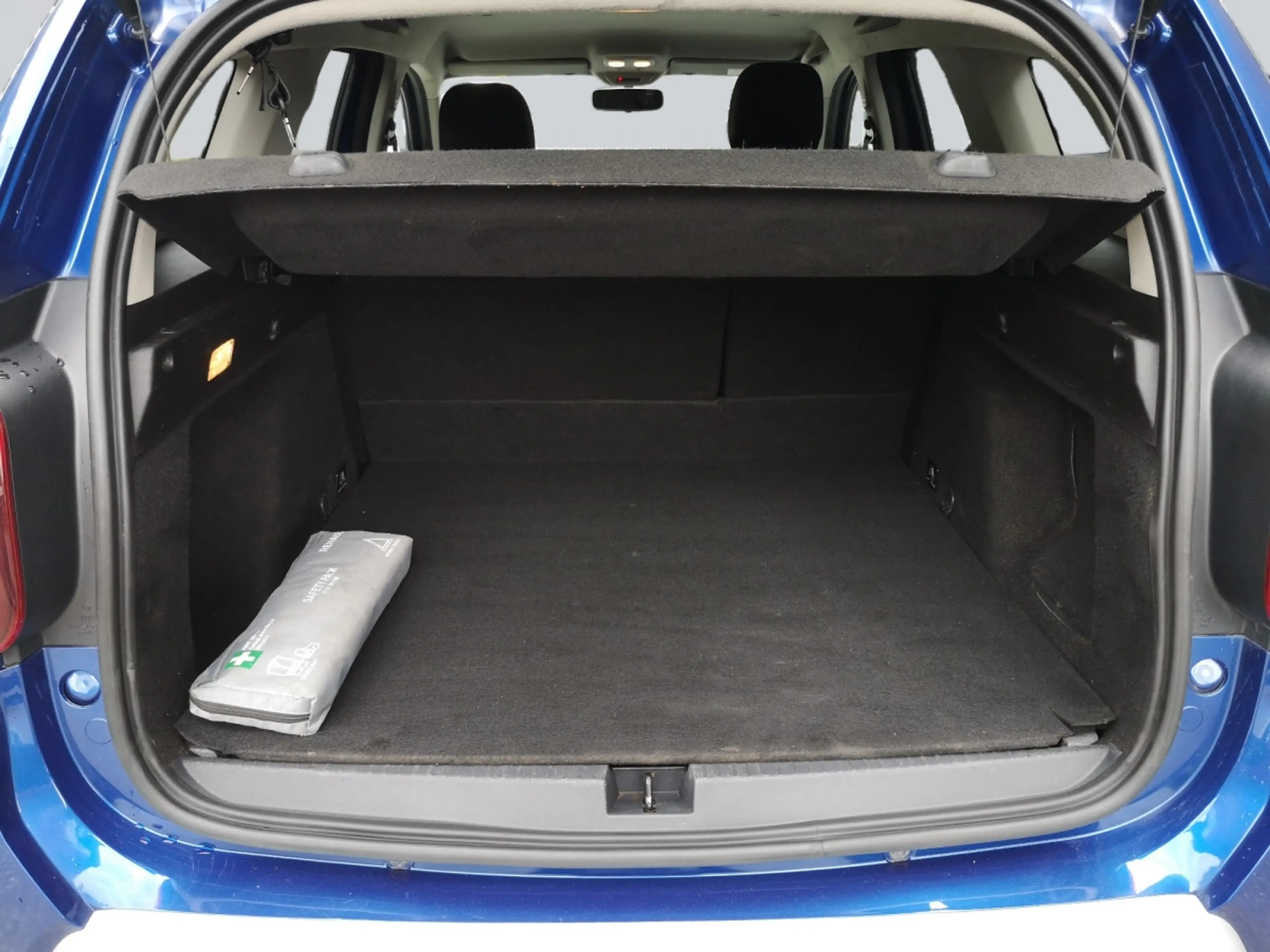 Dacia Duster Celebaration dCi 115 4x4 — photo 9