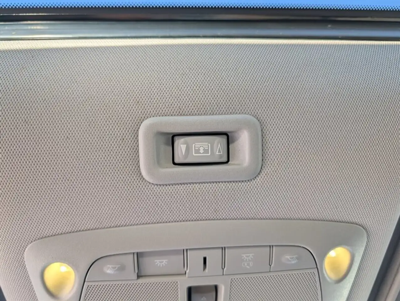 Nissan Pathfinder снимка Nissan Pathfinder
