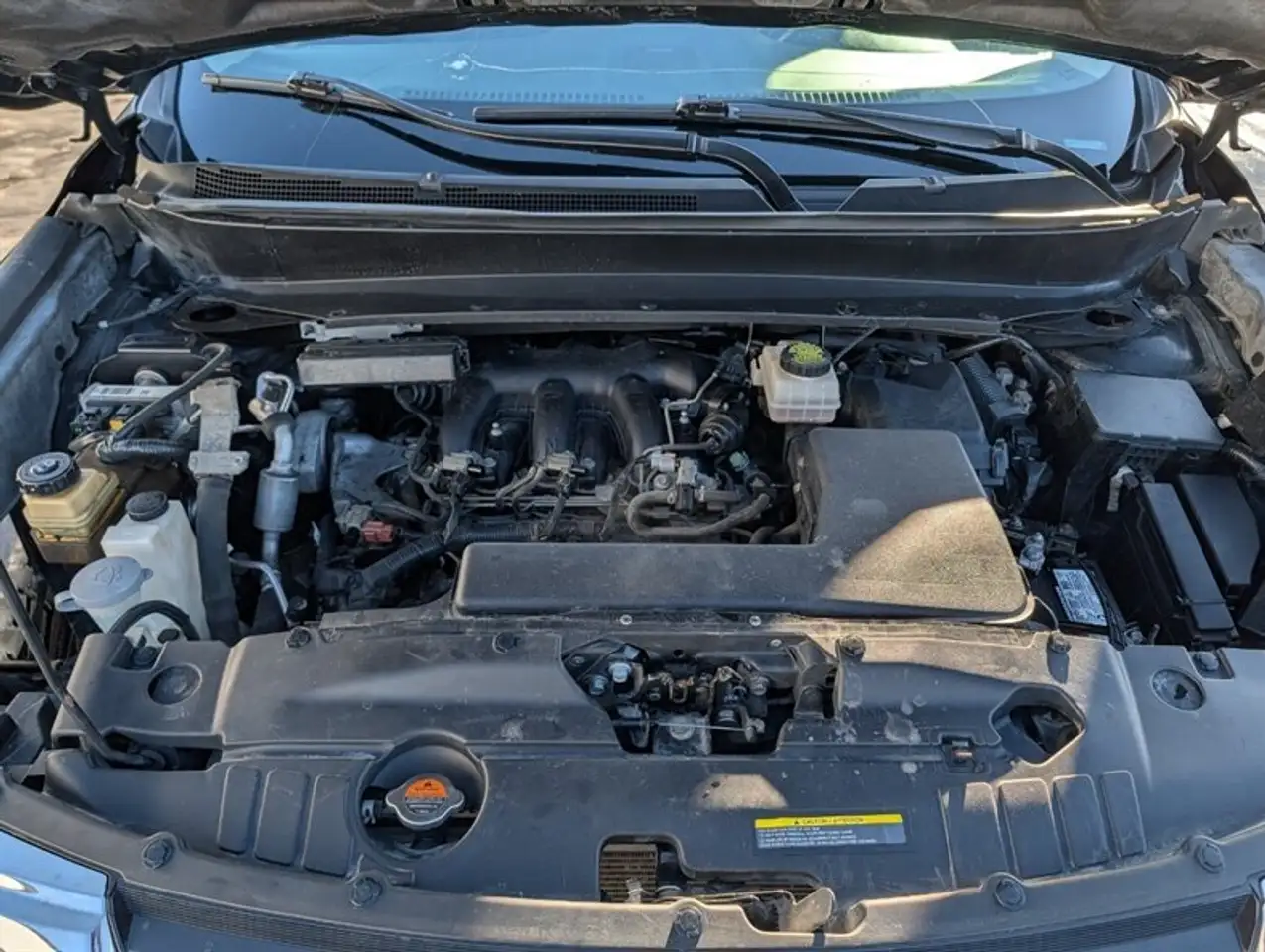 Nissan Pathfinder снимка Nissan Pathfinder