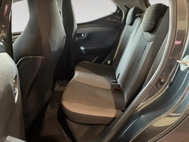 Toyota Aygo view 8