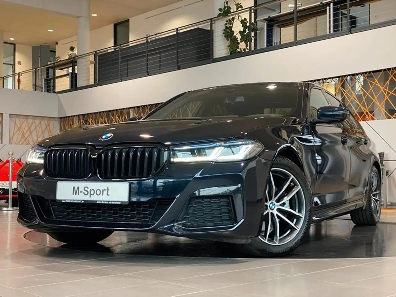 BMW 520 d Lim. xDr M-Sport Shadow Laser Kam eGSD HUD