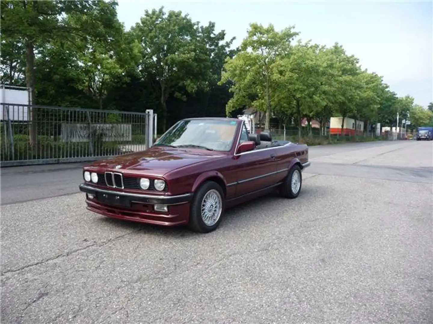 BMW 325 i Cabrio E30 (1987) Aut. bordeaux 64000 km + doc.! Rood - 2