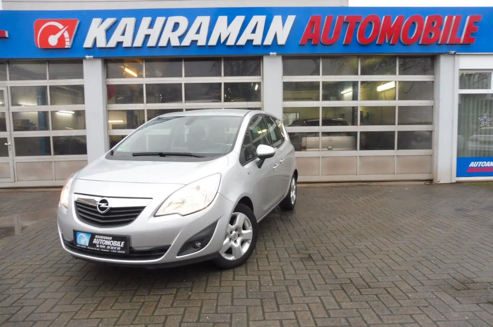 Opel Meriva B Edition.1.4 Turbo .(FAHRADTRÄGER) Silber - 1