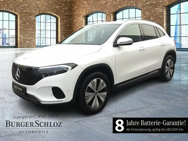 Mercedes-Benz EQA 300 4M progressive LED/NAVI/KAMERA/SHZ