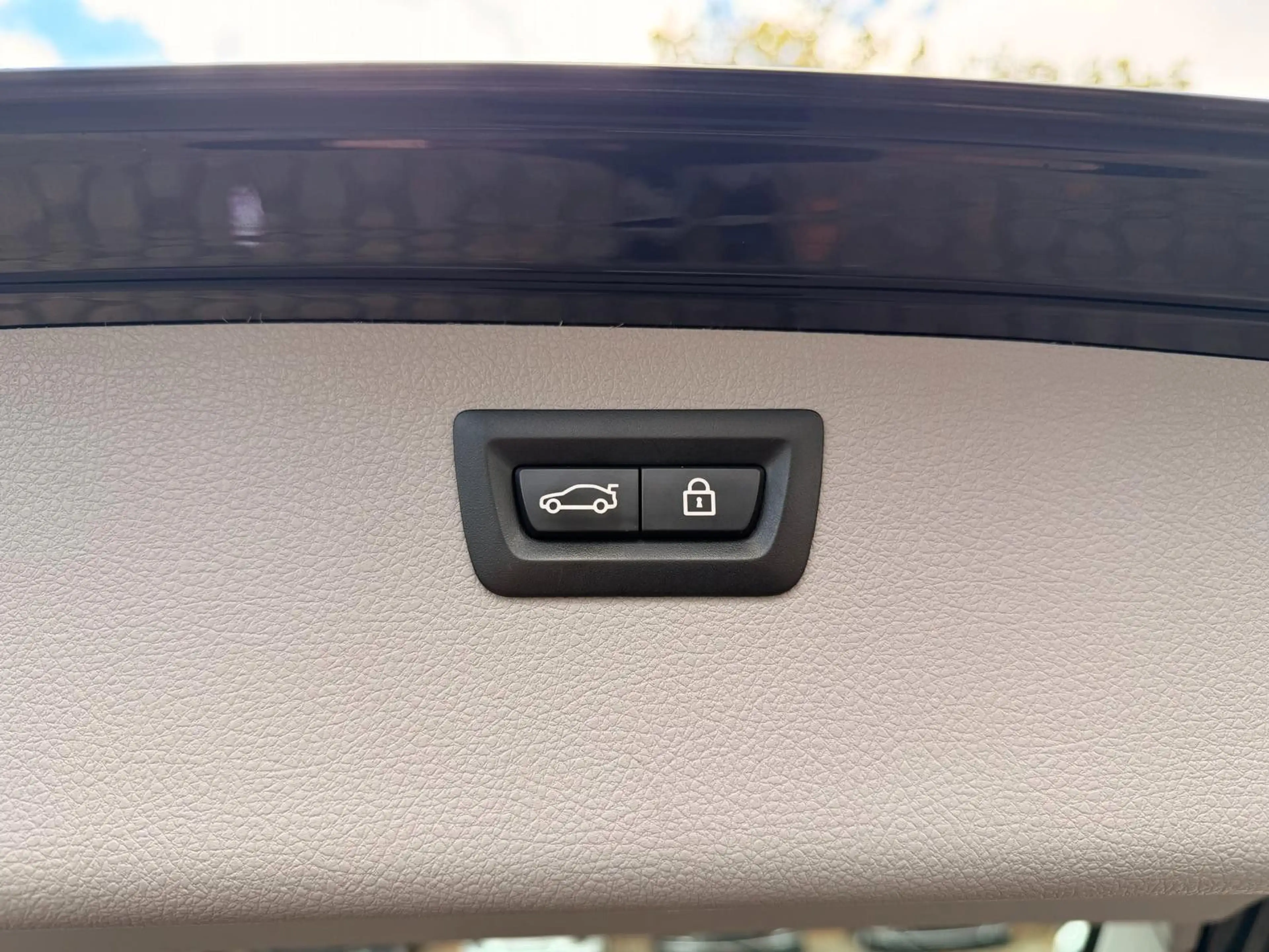 BMW 318 d T Sport Xenon/Keyless/PDC/LED — photo 13