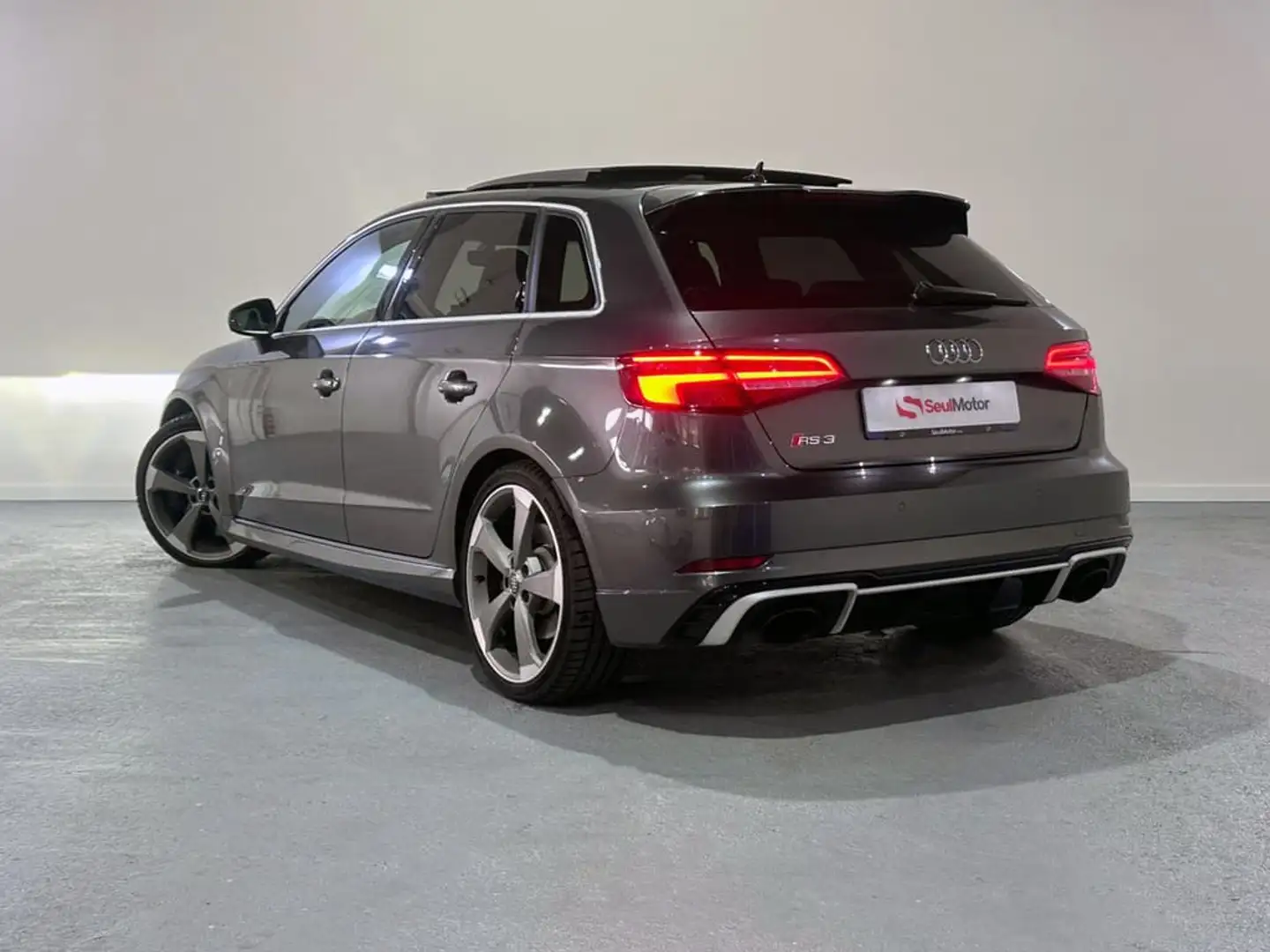 Audi RS3 Sportback quattro S tronic 294kW Gris - 2