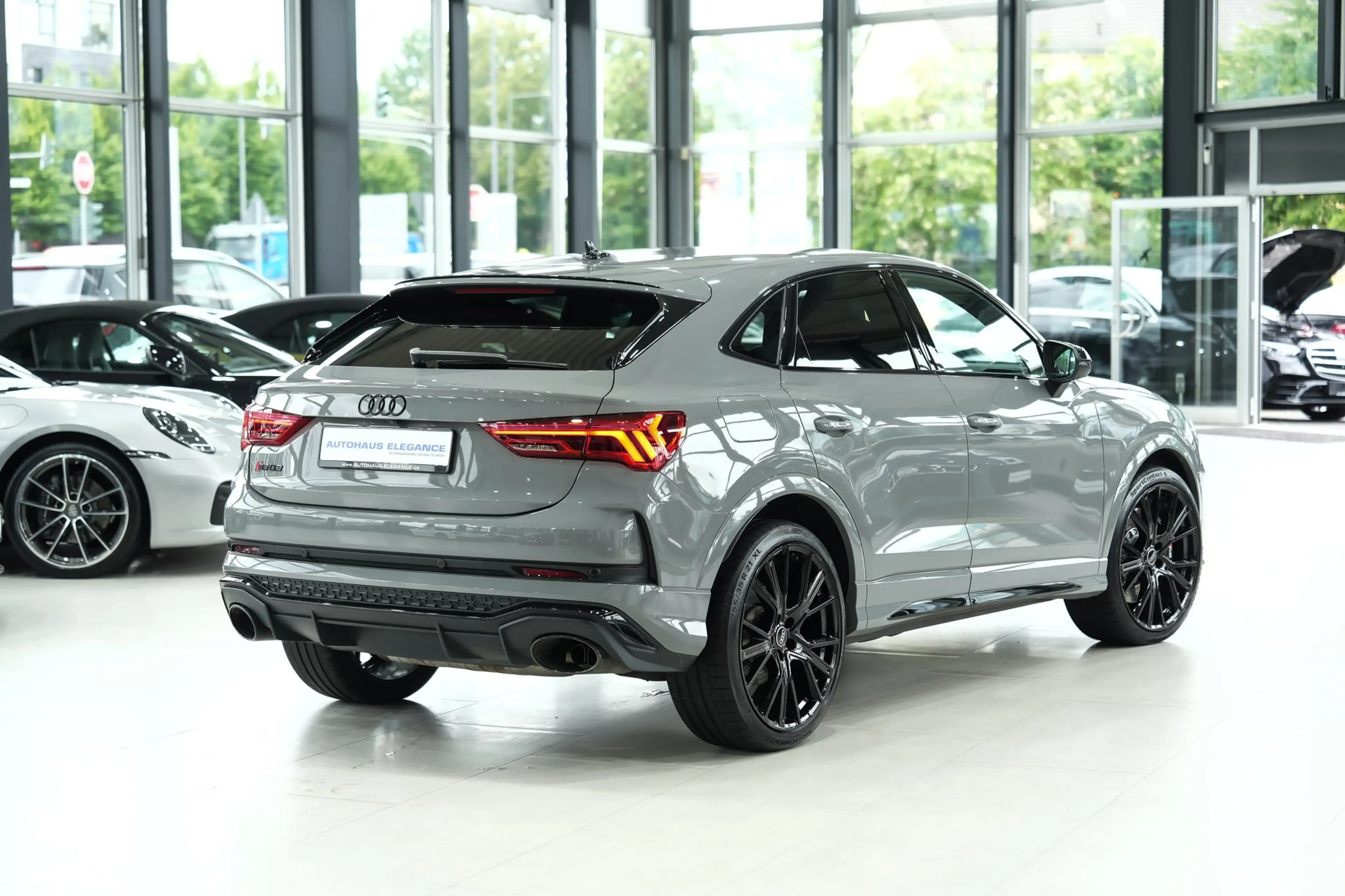 Audi RS Q3 Sportback 2.5 TFSI quattro*RS-ABGAS*SONUS* — photo 2