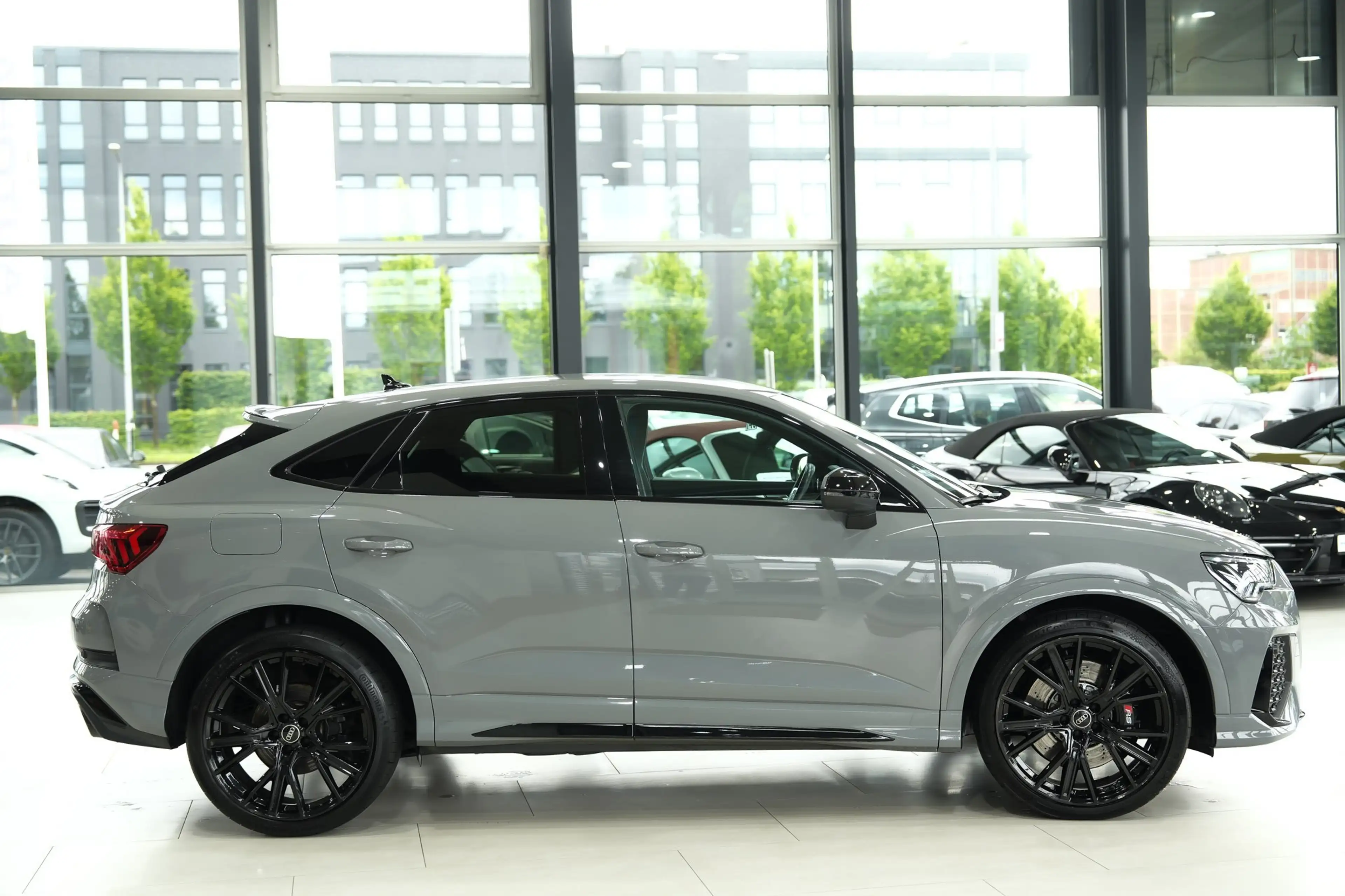 Audi RS Q3 Sportback 2.5 TFSI quattro*RS-ABGAS*SONUS* — photo 6