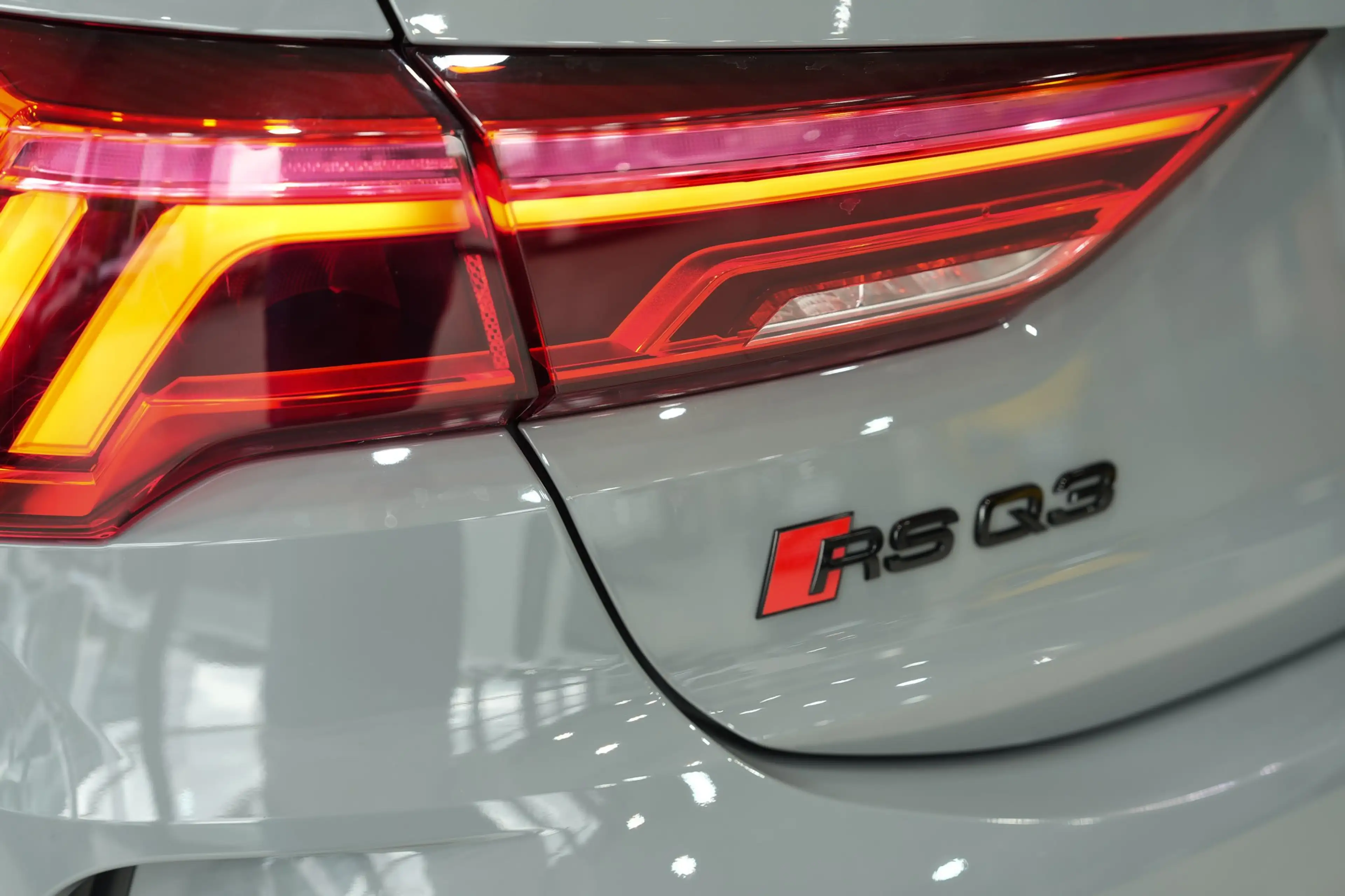 Audi RS Q3 Sportback 2.5 TFSI quattro*RS-ABGAS*SONUS* — photo 10