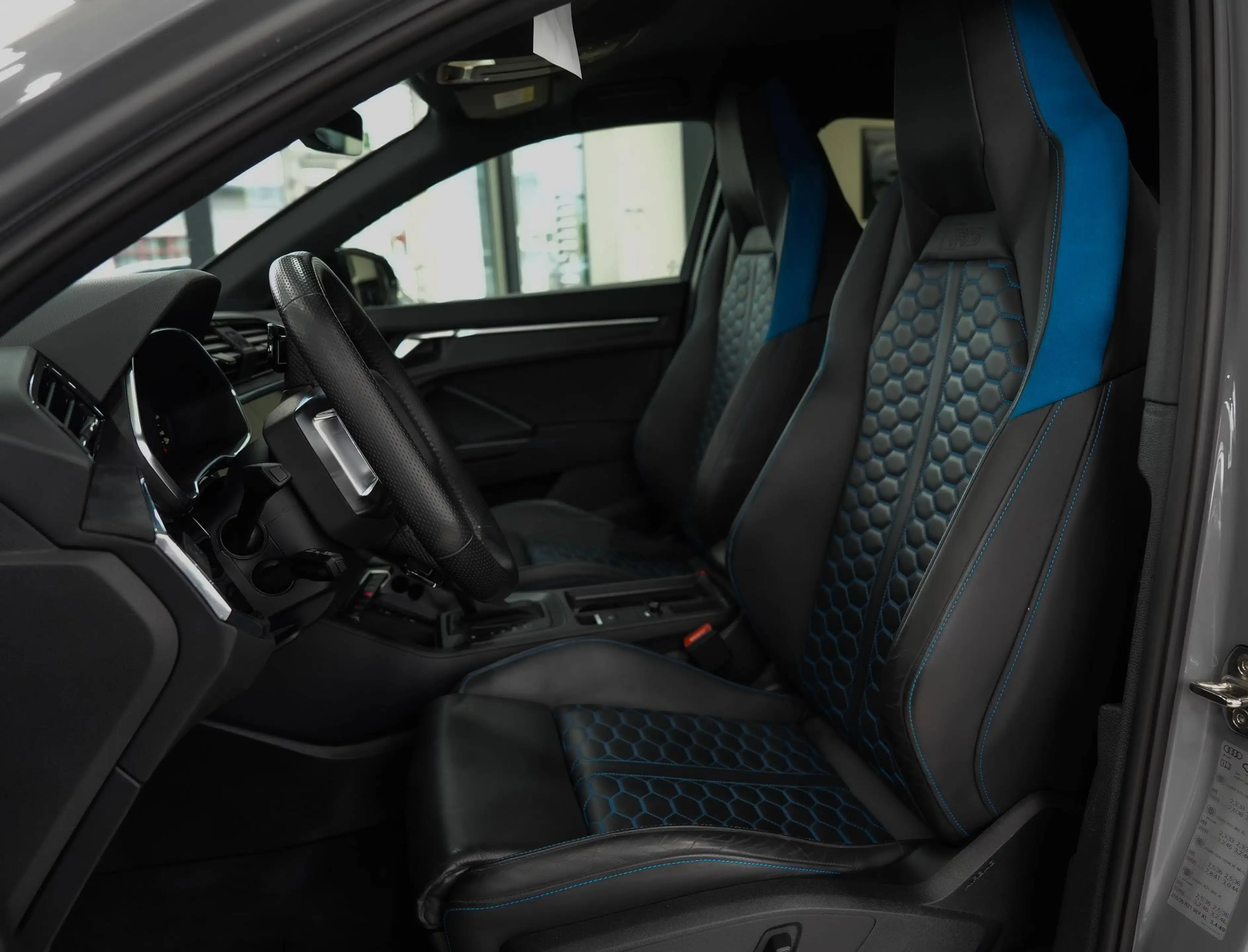 Audi RS Q3 Sportback 2.5 TFSI quattro*RS-ABGAS*SONUS* — photo 12