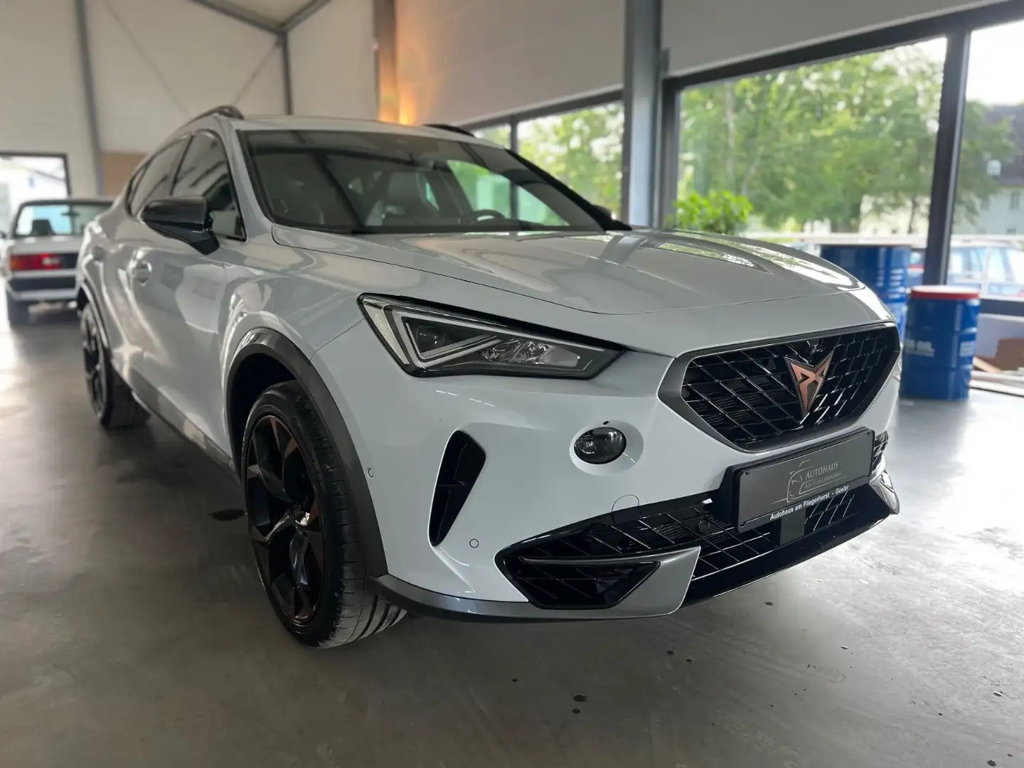 CUPRA Formentor VZ e-Hybrid/KAM/DSG/AHK/LED/MEMORY Weiß - 2