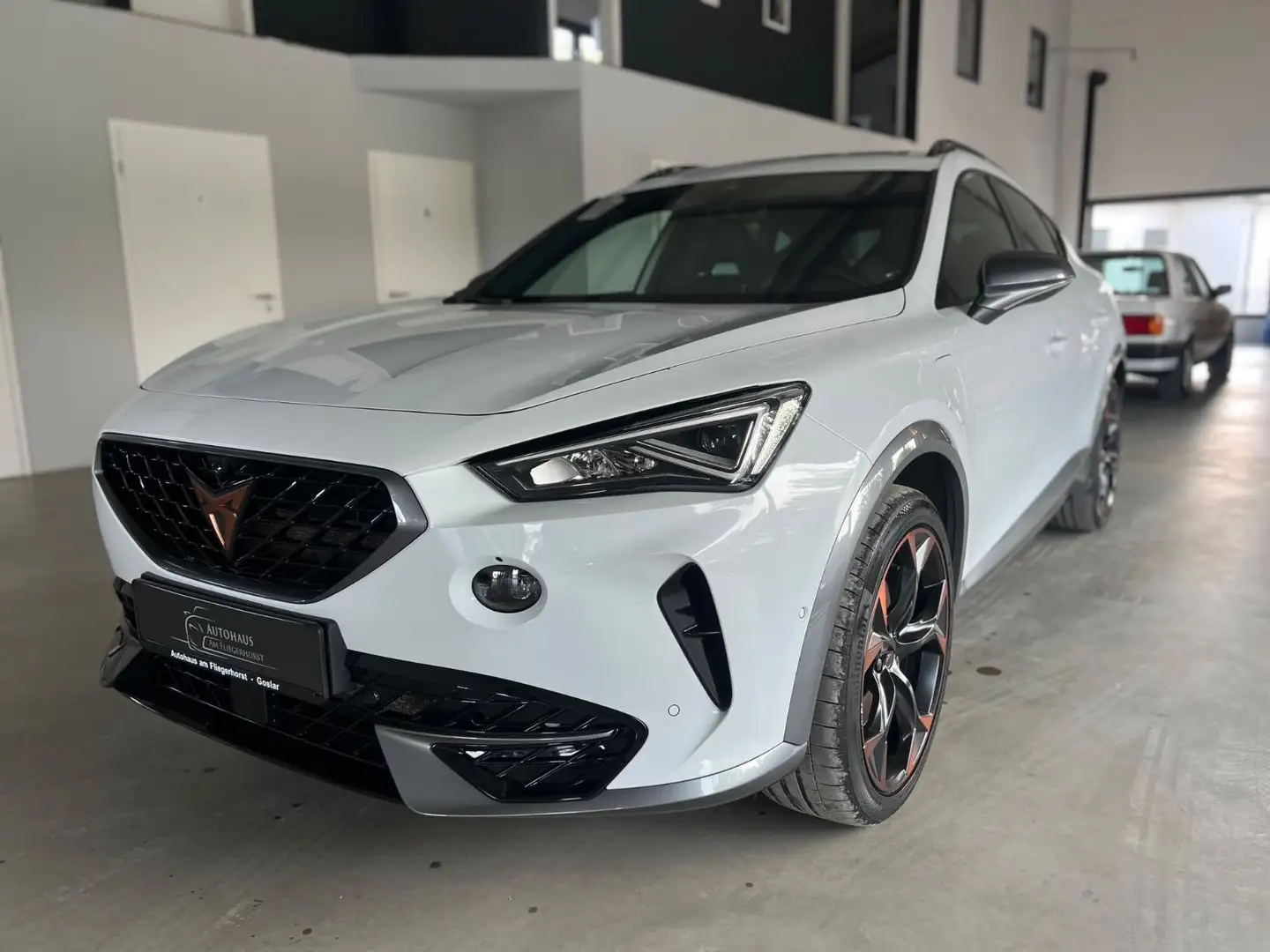 CUPRA Formentor VZ e-Hybrid/KAM/DSG/AHK/LED/MEMORY Weiß - 1