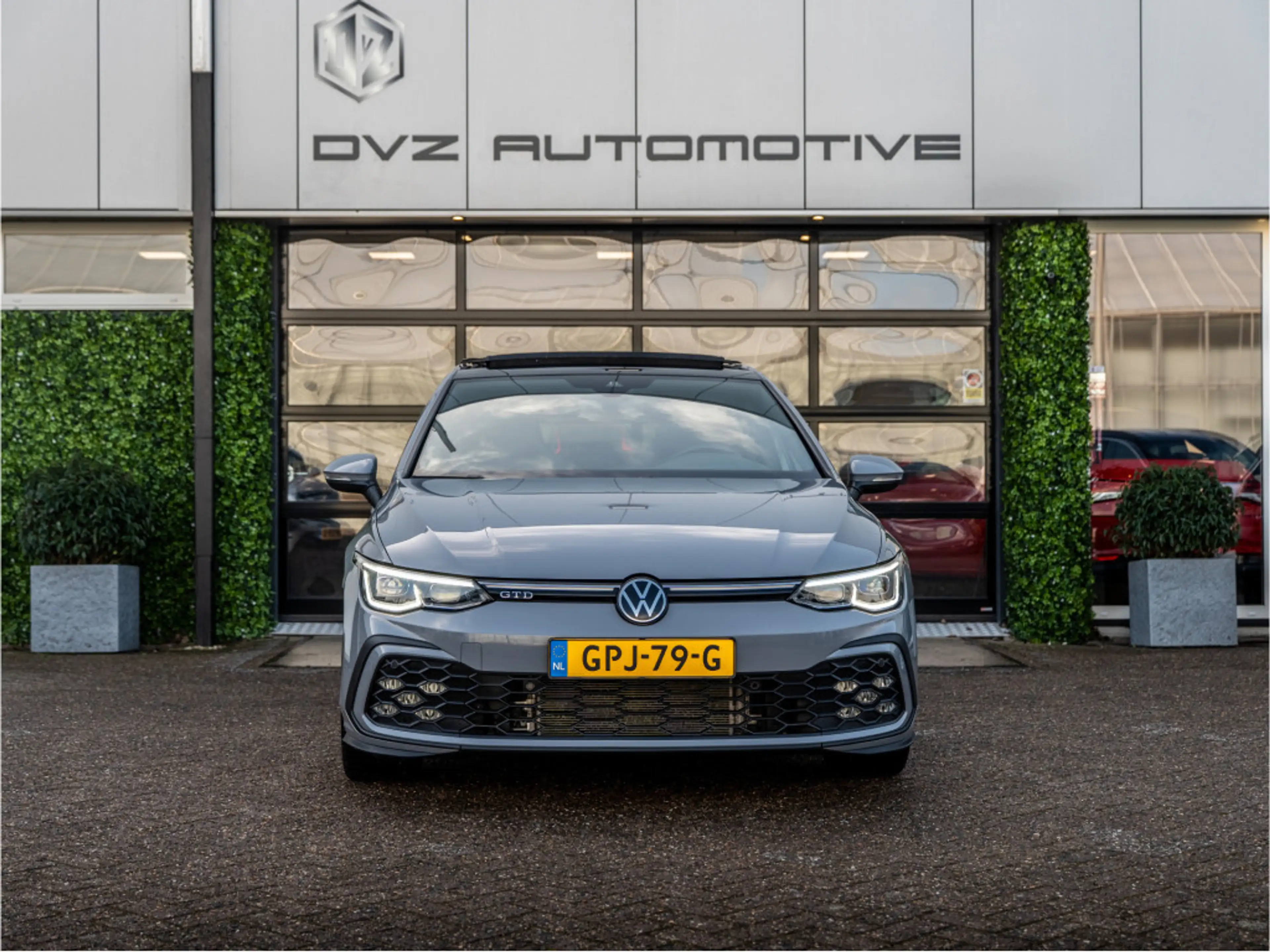 Volkswagen Golf GTD 2.0 TDI DSG 200PK | Pano | 19" R | Camera | BTW — photo 7
