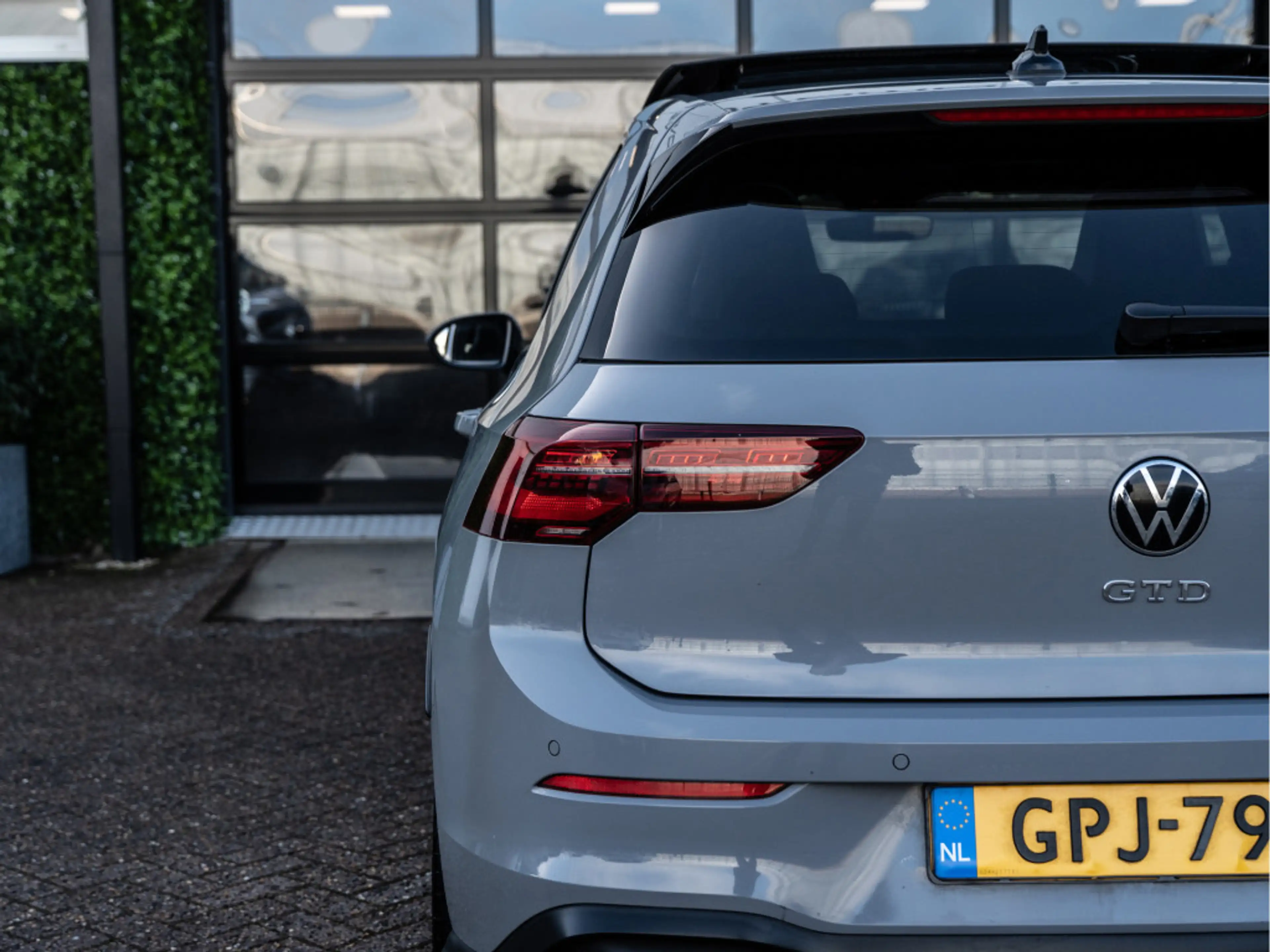 Volkswagen Golf GTD 2.0 TDI DSG 200PK | Pano | 19" R | Camera | BTW — photo 12