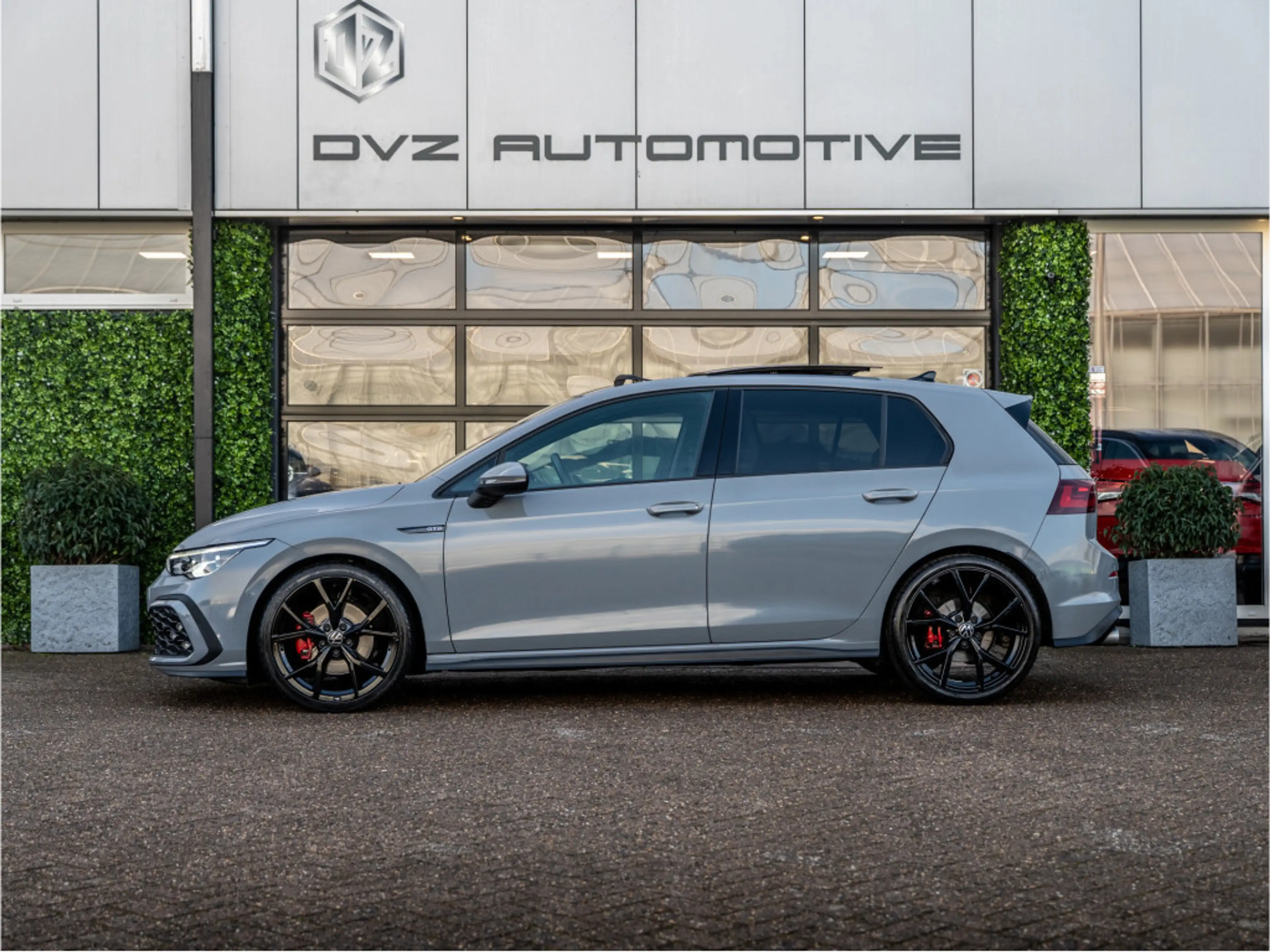 Volkswagen Golf GTD 2.0 TDI DSG 200PK | Pano | 19" R | Camera | BTW — photo 8