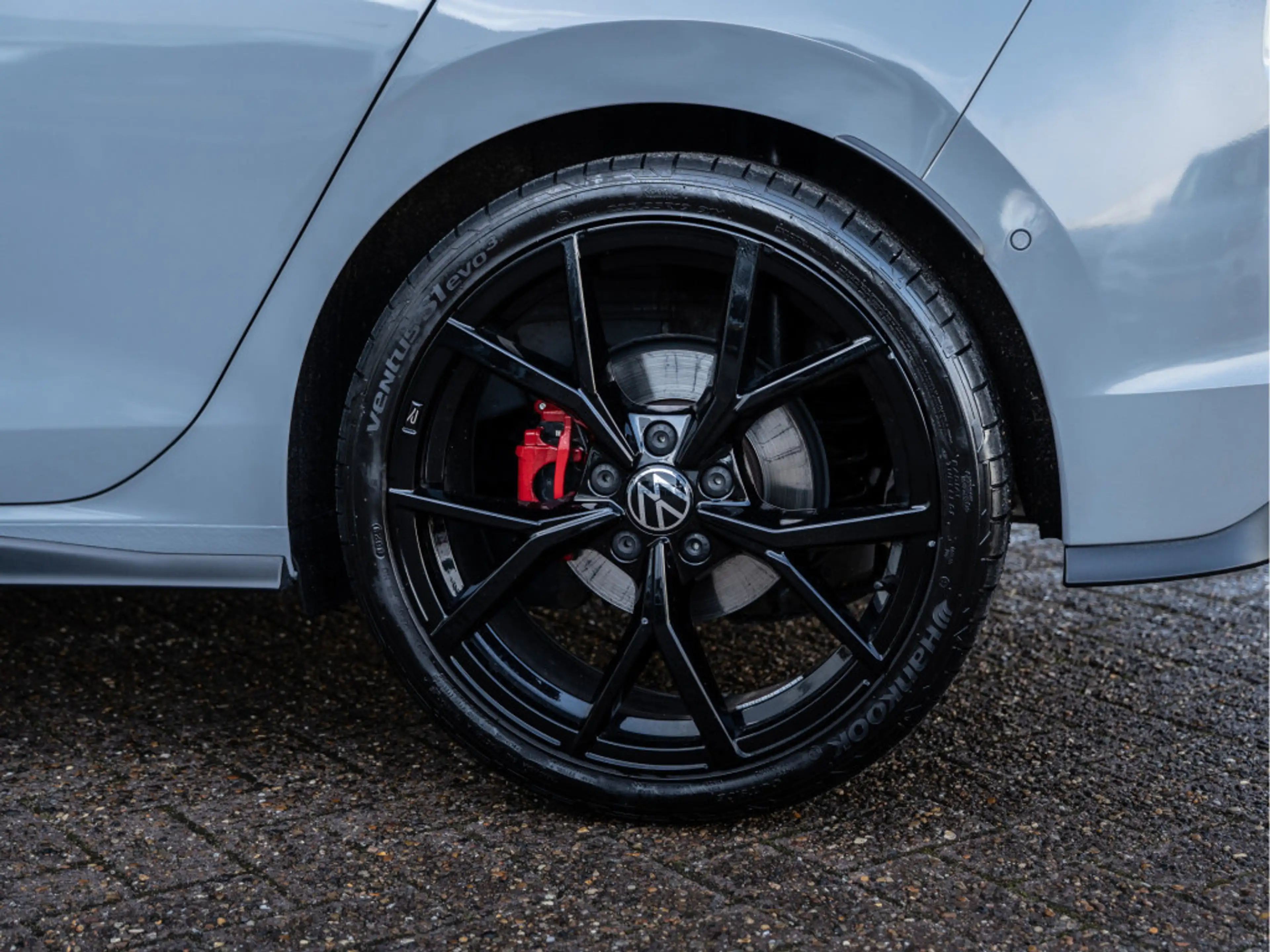 Volkswagen Golf GTD 2.0 TDI DSG 200PK | Pano | 19" R | Camera | BTW — photo 13