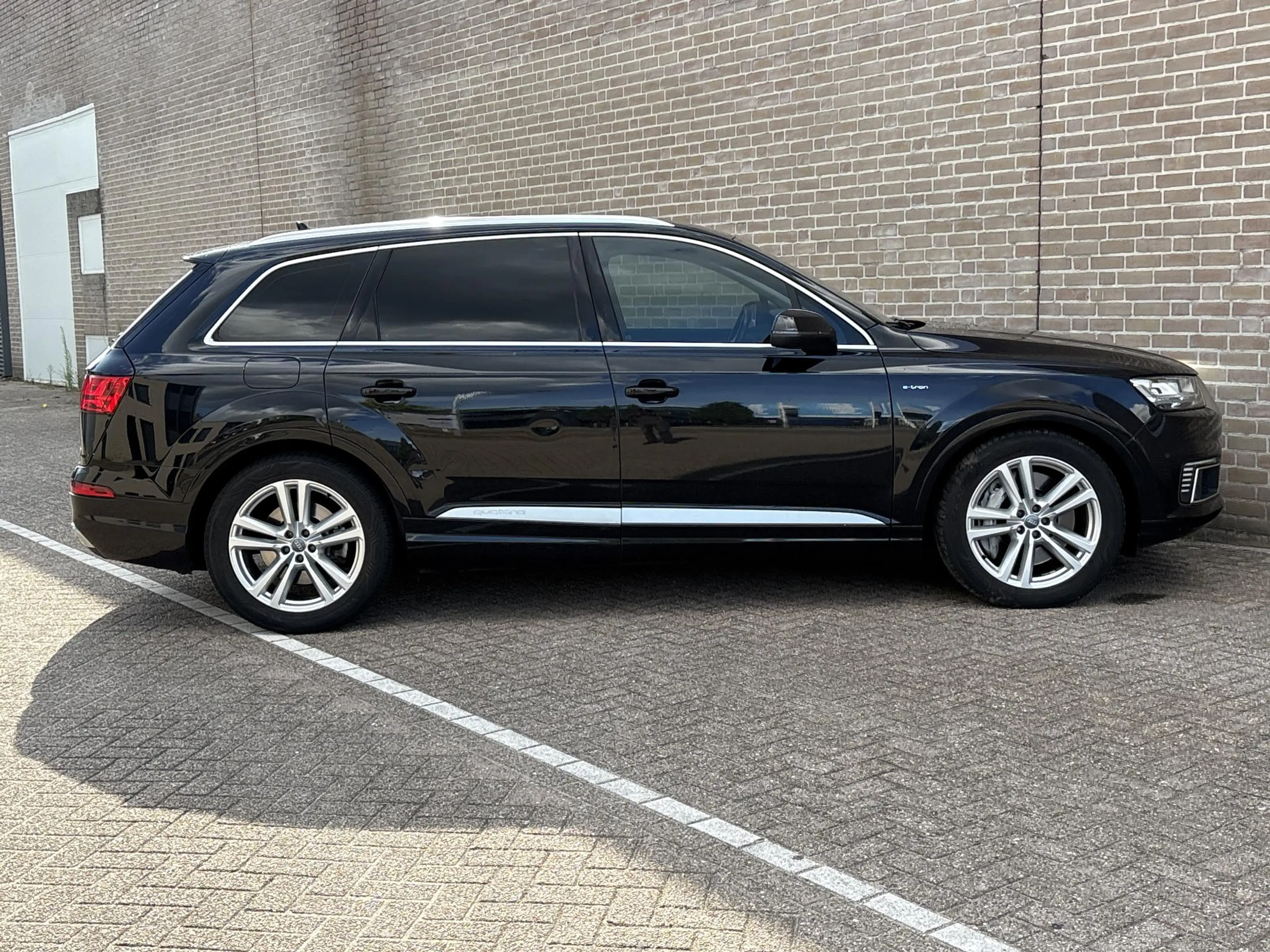 Audi Q7 e-tron 3.0 TDI quattro Premium | € 16.500,- NETTO! | Lede — photo 8