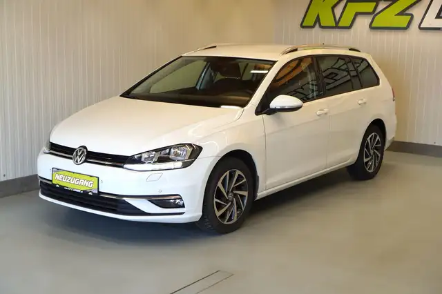 Volkswagen Golf view 11