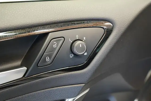 Volkswagen Golf view 15