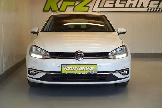 Volkswagen Golf view 9