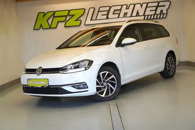 Volkswagen Golf view 8