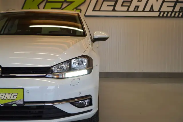 Volkswagen Golf view 10