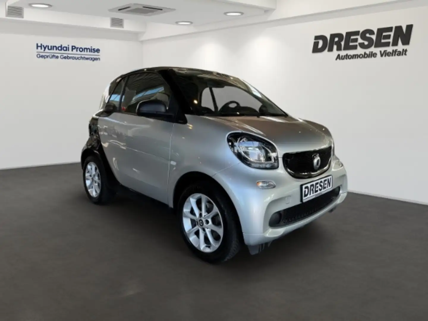 smart forTwo coupe 66kW 0.9 Turbo Fortwo Coupe Basis+ Halterung Silber - 2