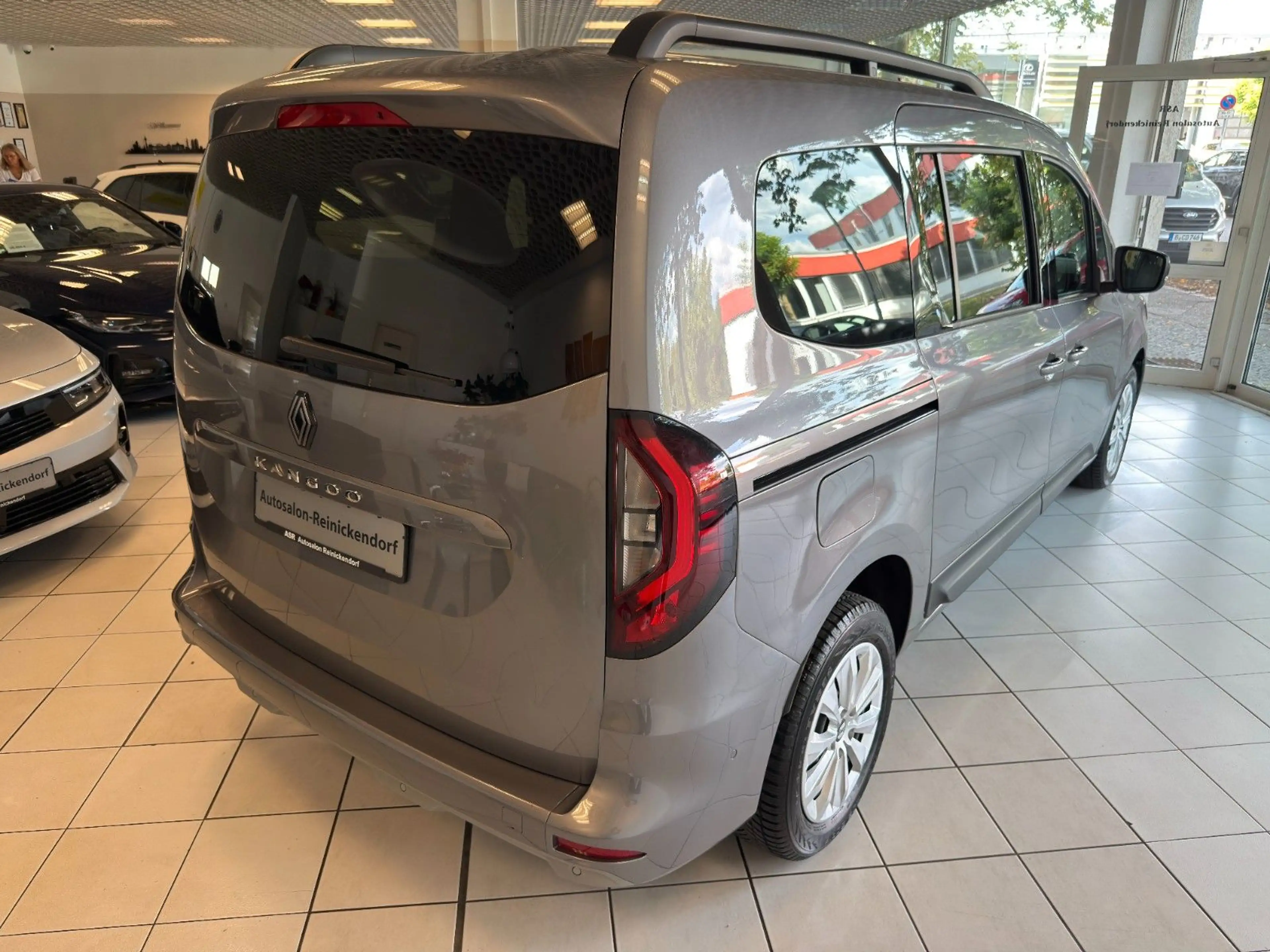 Renault Kangoo Grand Kangoo TCe 130 Equilibre*7Sitzer*Kam* — photo 6