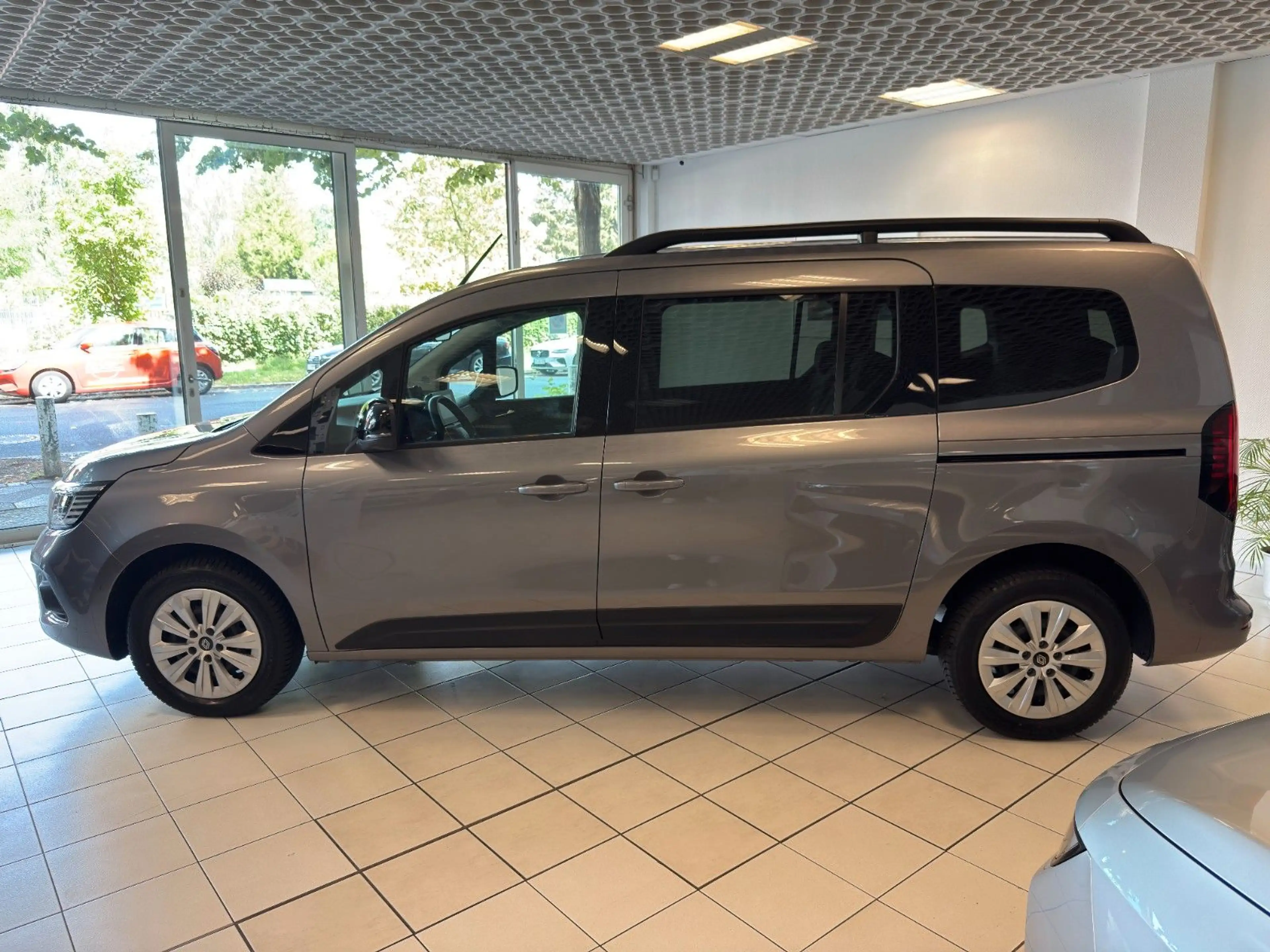 Renault Kangoo Grand Kangoo TCe 130 Equilibre*7Sitzer*Kam* — photo 7