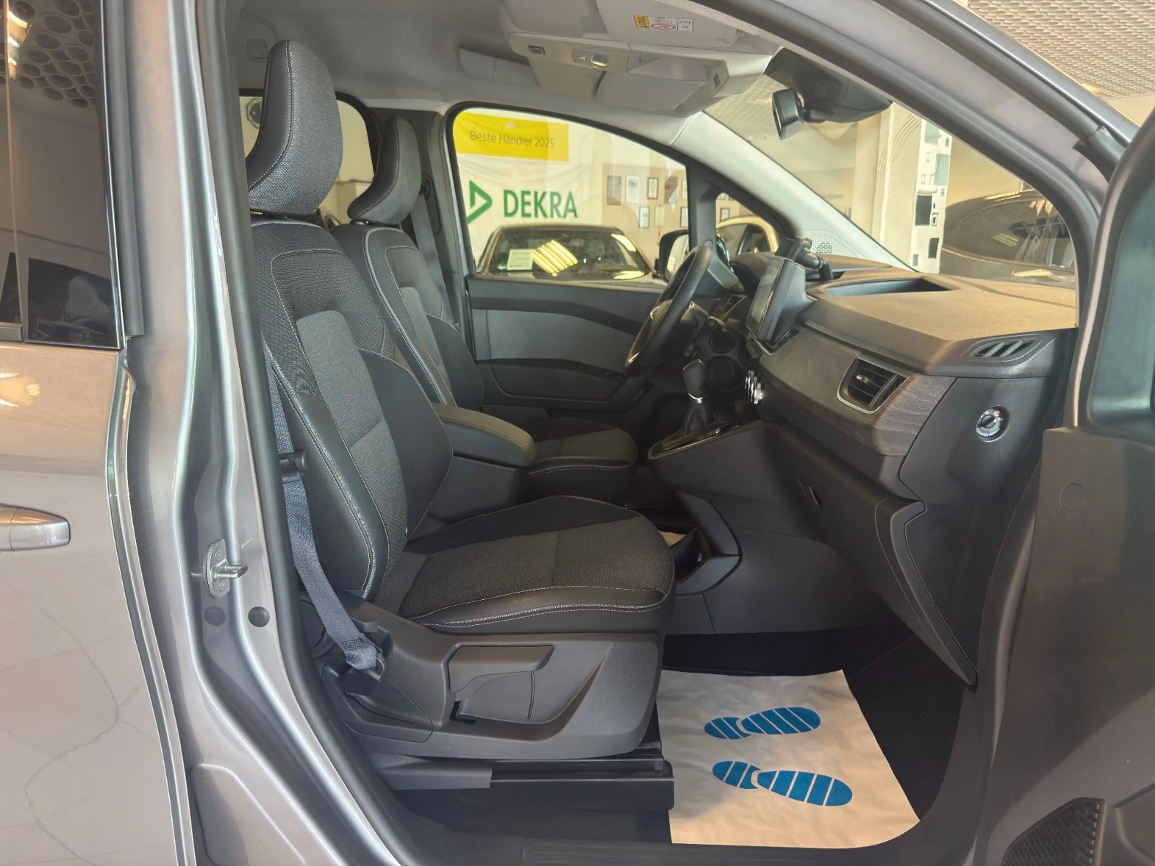 Renault Kangoo Grand Kangoo TCe 130 Equilibre*7Sitzer*Kam* — photo 14