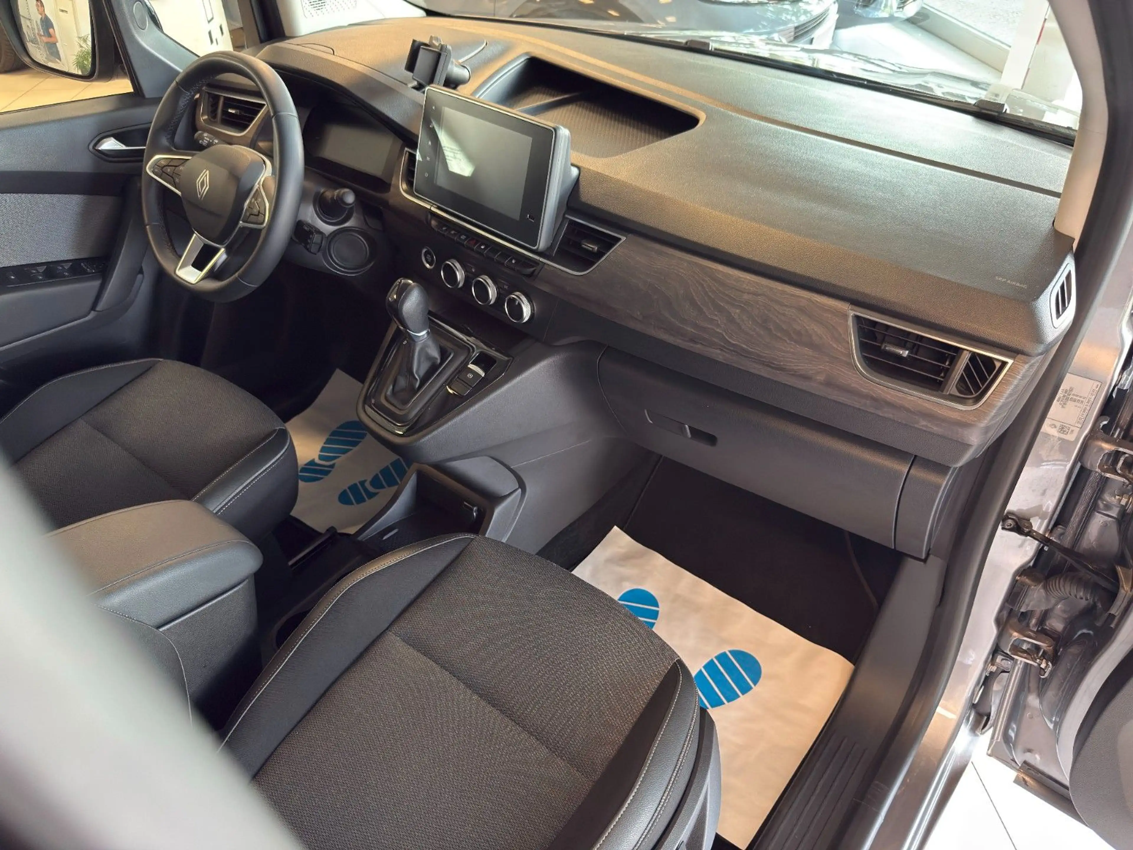 Renault Kangoo Grand Kangoo TCe 130 Equilibre*7Sitzer*Kam* — photo 13