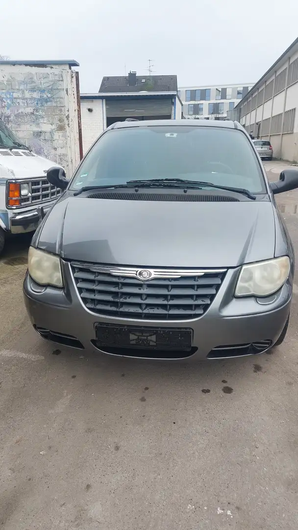 Chrysler Voyager Voyager 2.4 Classic Plateado - 1