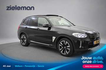 Executive 80 kWh - Panorama, Carplay, Camera, Leer