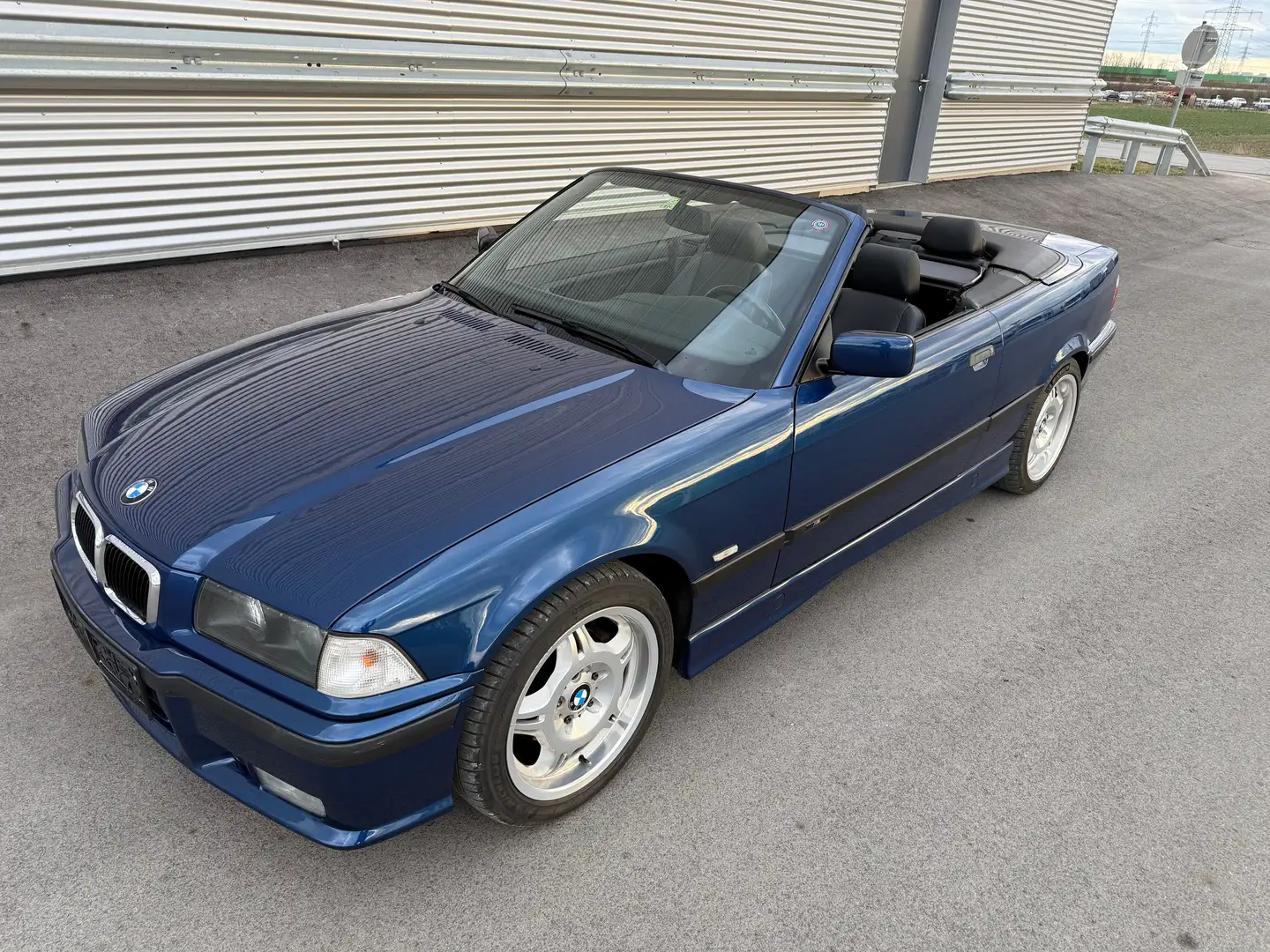 BMW 328 i Cabrio M-Paket ID:81 Blue - 1