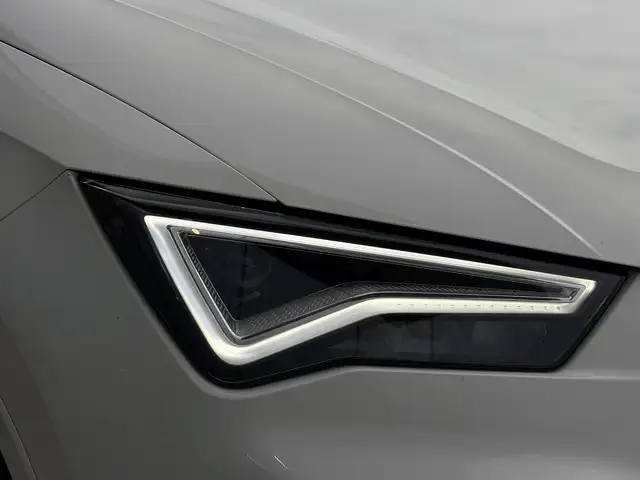 Cupra Ateca view 9